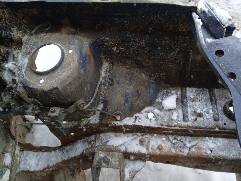 Лонжерон передний левый