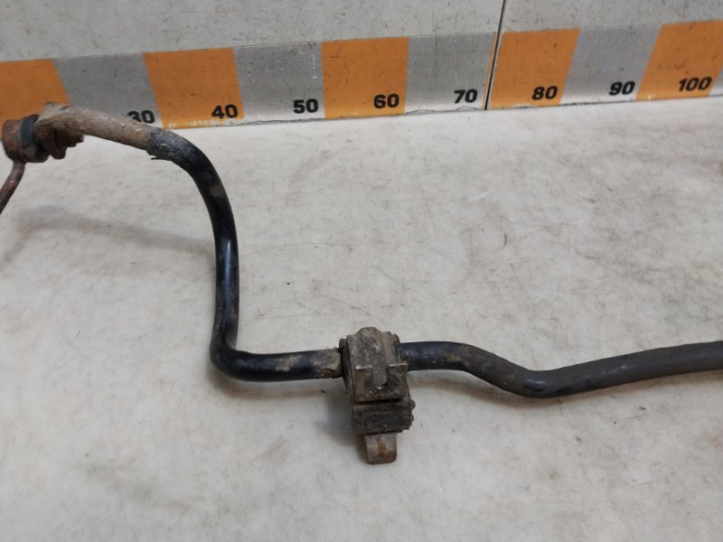 Стабилизатор передний