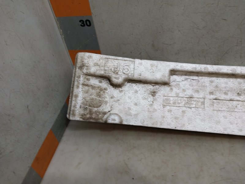 Наполнитель переднего бампера