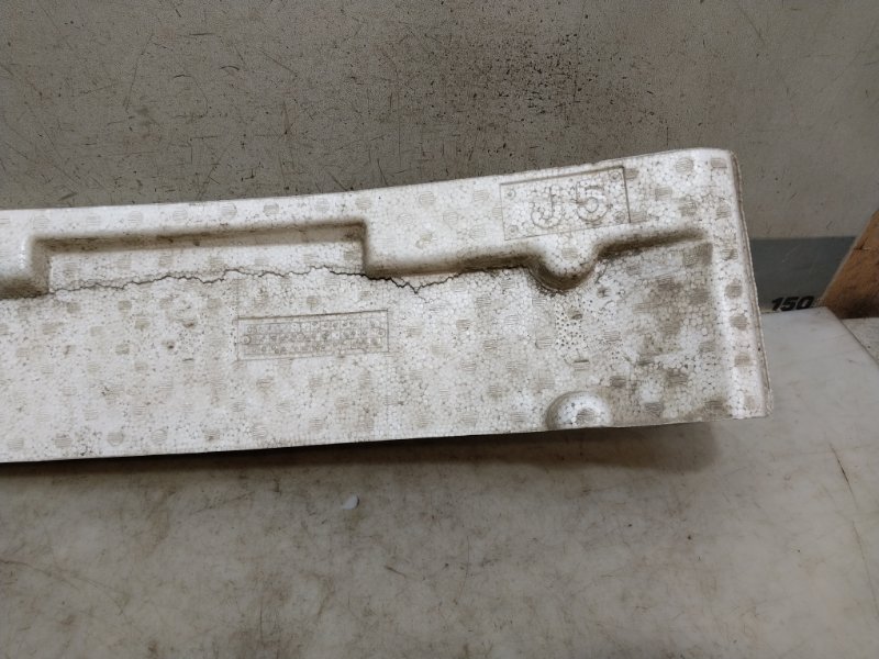 Наполнитель переднего бампера