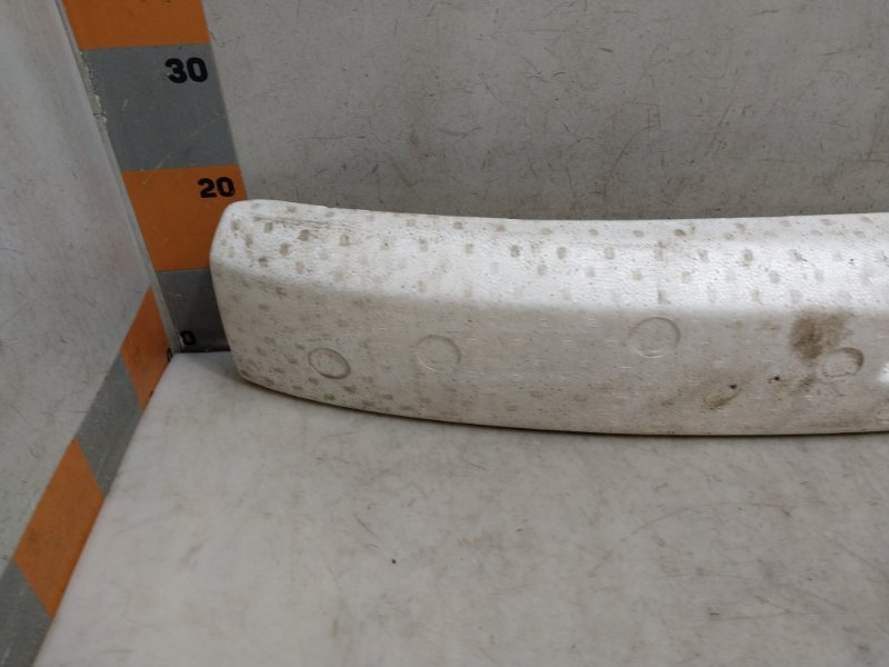 Наполнитель переднего бампера