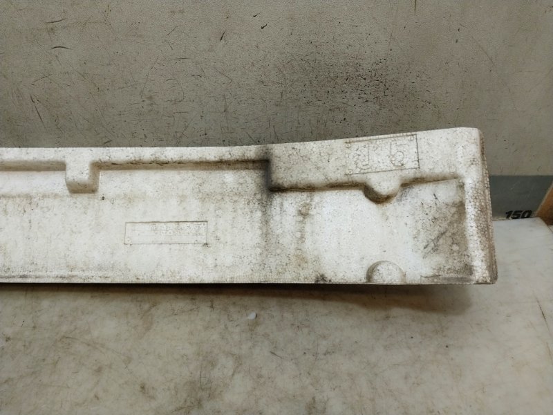 Наполнитель переднего бампера