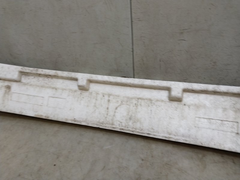 Наполнитель переднего бампера