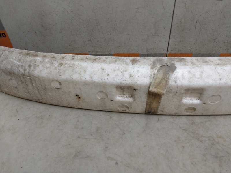 Наполнитель переднего бампера