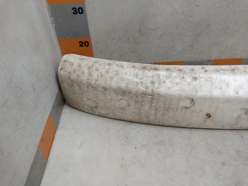 Наполнитель переднего бампера