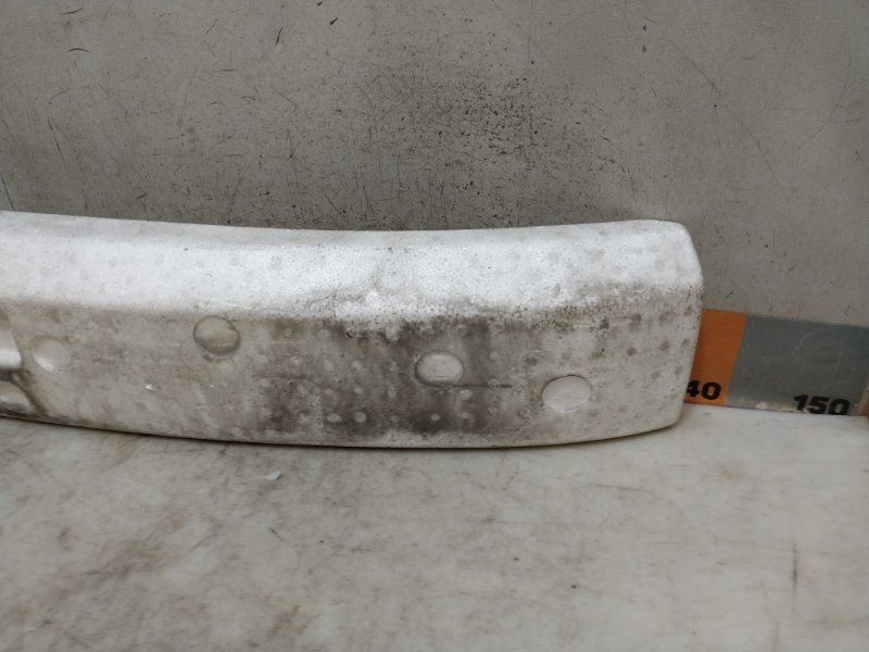 Наполнитель переднего бампера