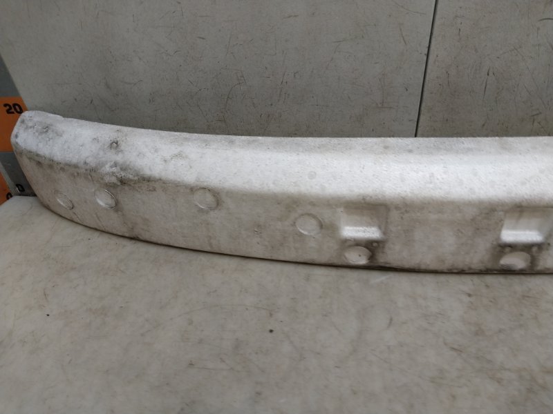 Наполнитель переднего бампера