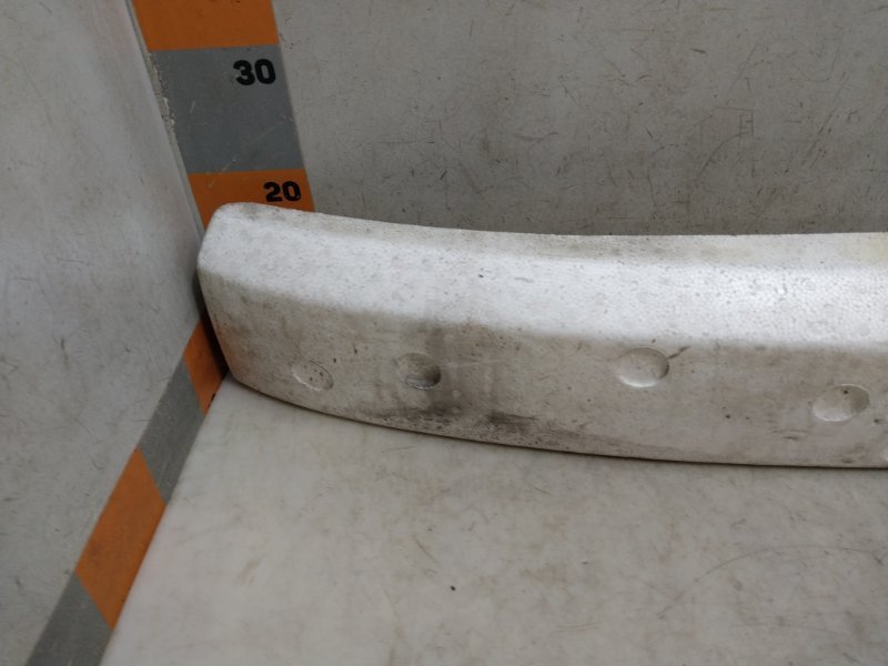 Наполнитель переднего бампера