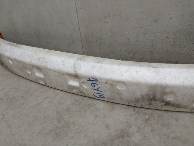 Наполнитель переднего бампера