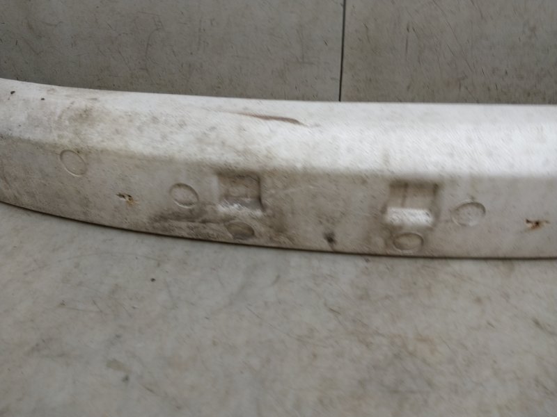 Наполнитель переднего бампера