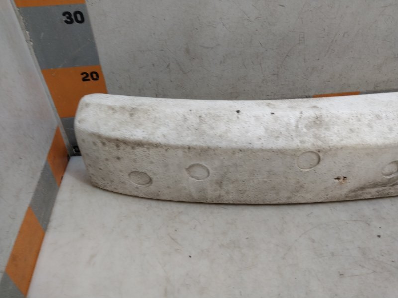 Наполнитель переднего бампера