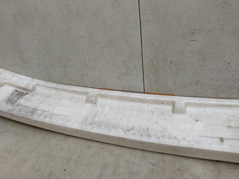 Наполнитель переднего бампера