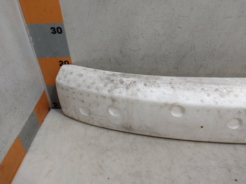 Наполнитель переднего бампера