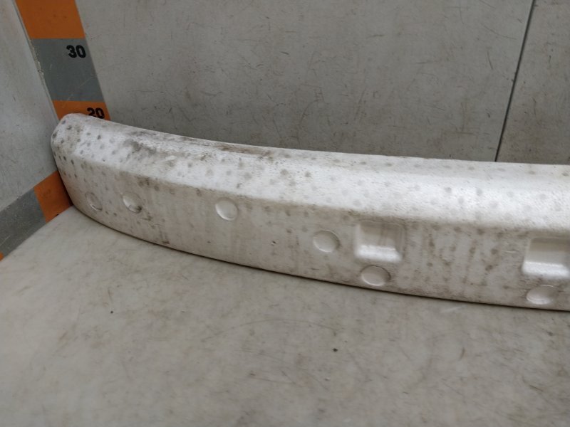 Наполнитель переднего бампера