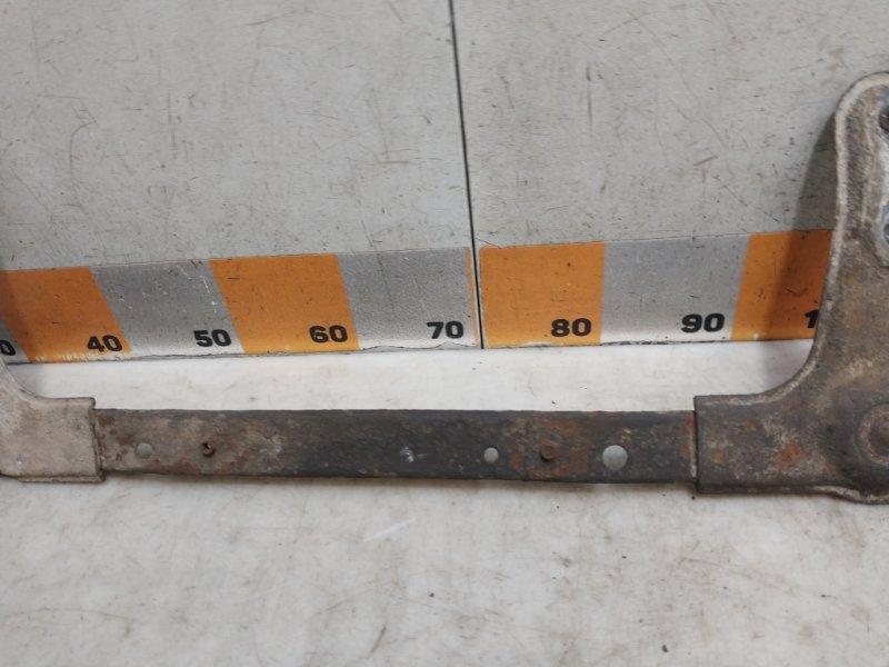 Балка подмоторная