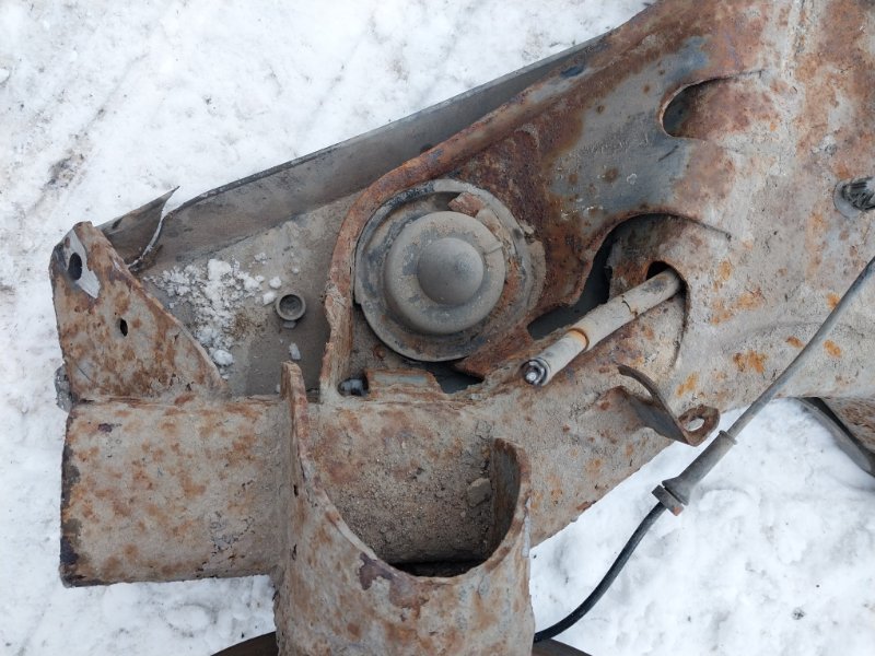 Балка задняя