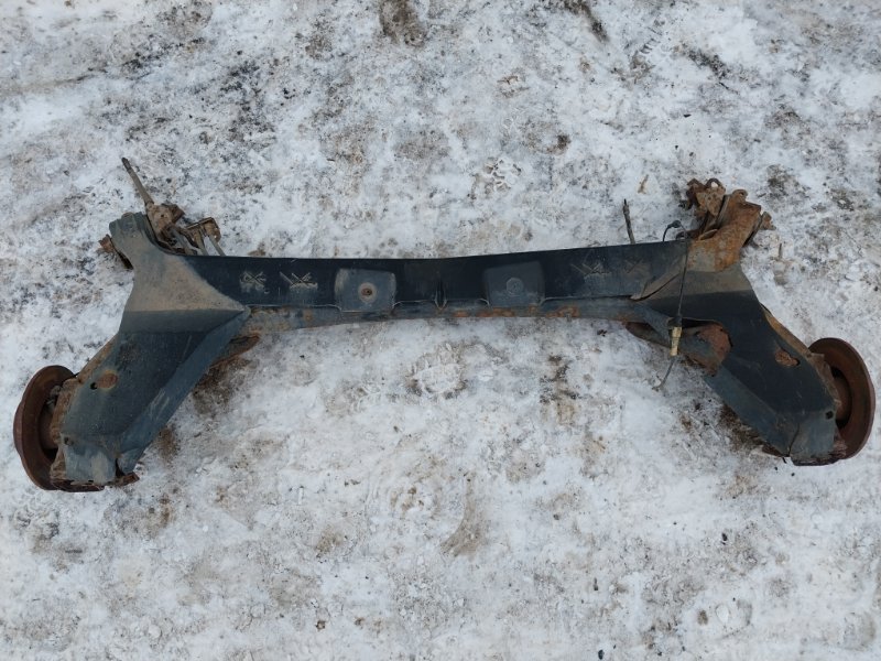 Балка задняя