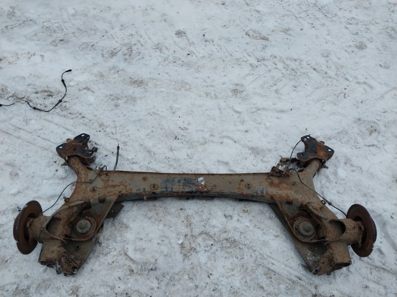 Балка задняя