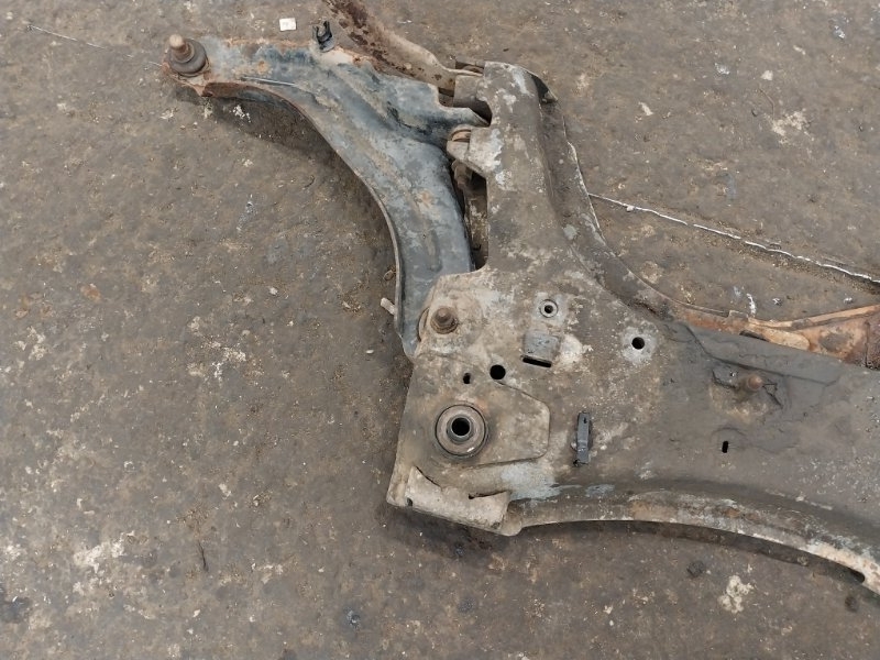 Балка подмоторная