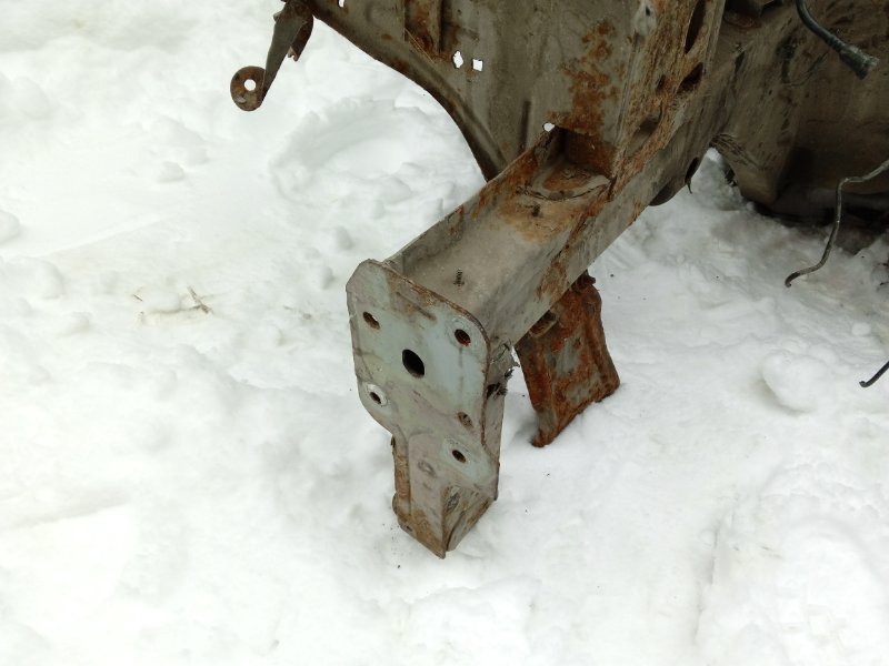 Лонжерон передний правый