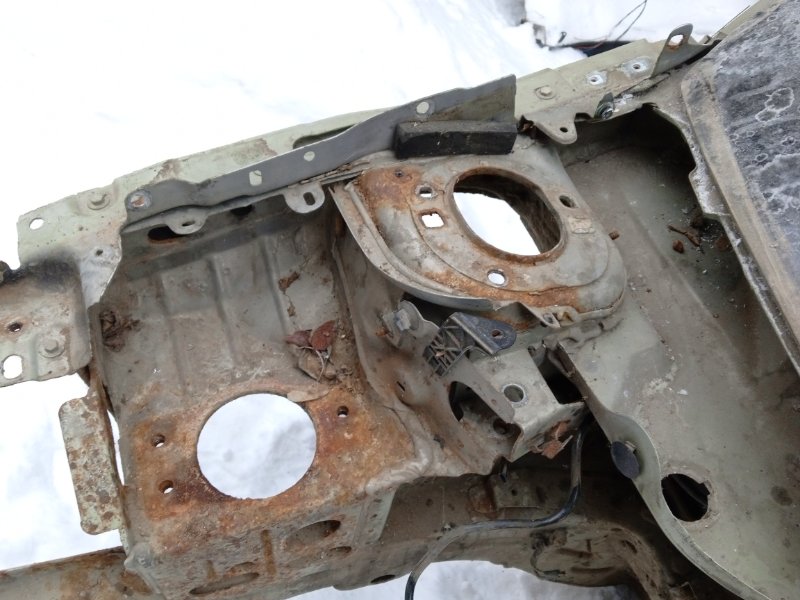 Лонжерон передний правый