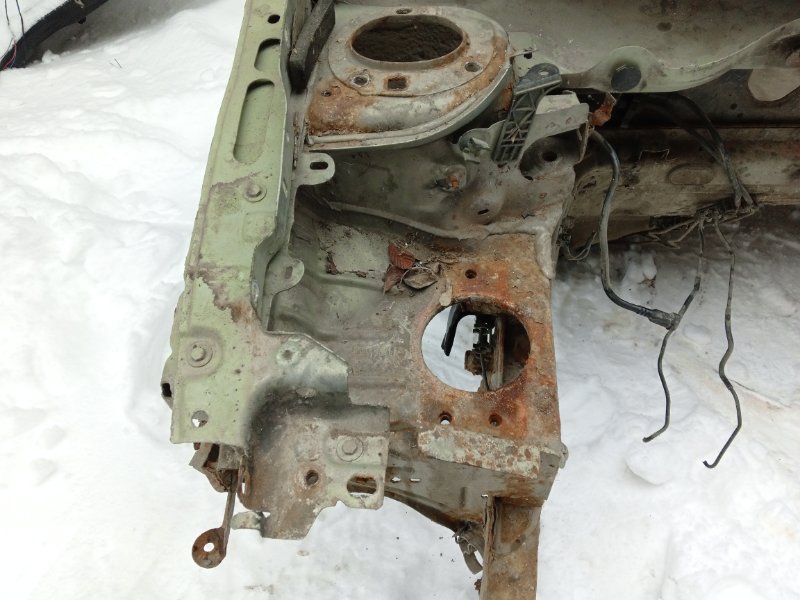 Лонжерон передний правый