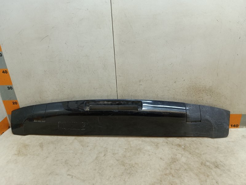 Накладка крышки багажника