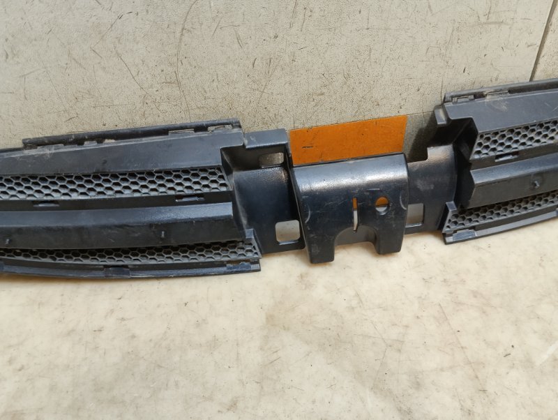 Решетка в бампер