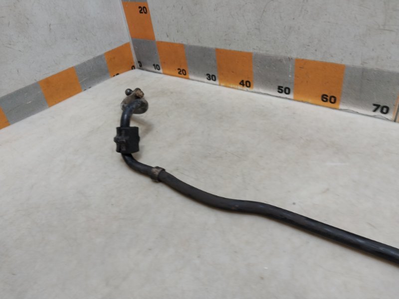 Стабилизатор передний