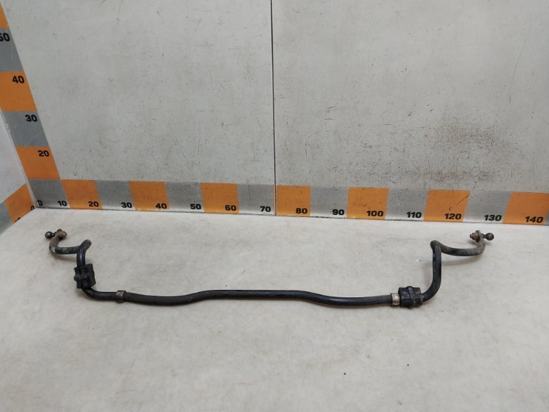 Стабилизатор передний