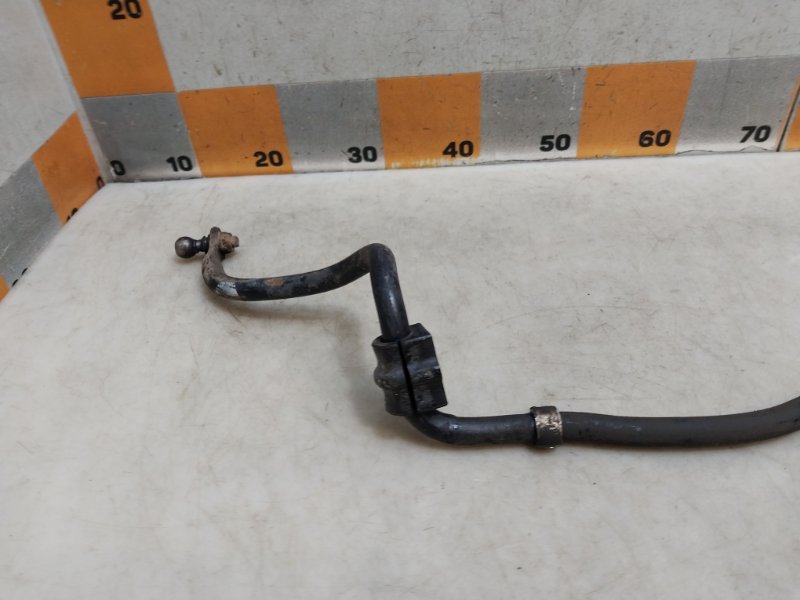 Стабилизатор передний