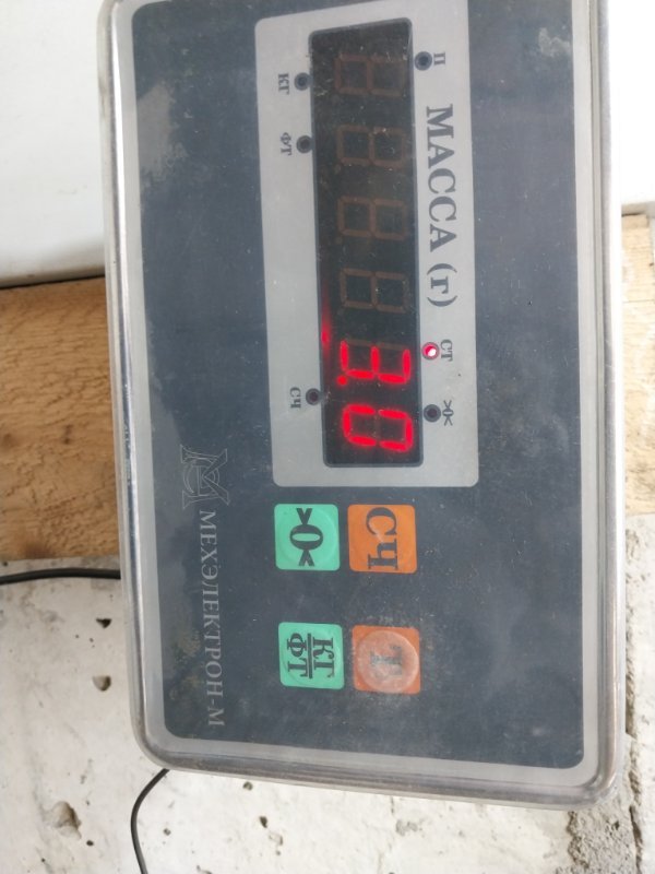 Стекло двери передней правой