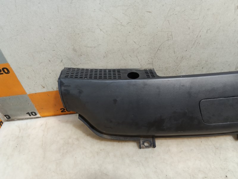 Решетка стеклоочистителей (Жабо)