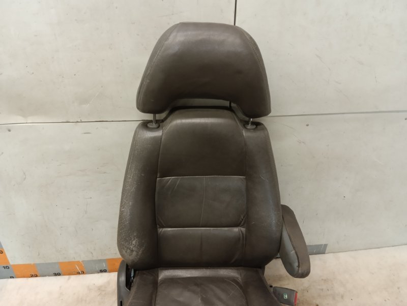 Сиденье переднее правое