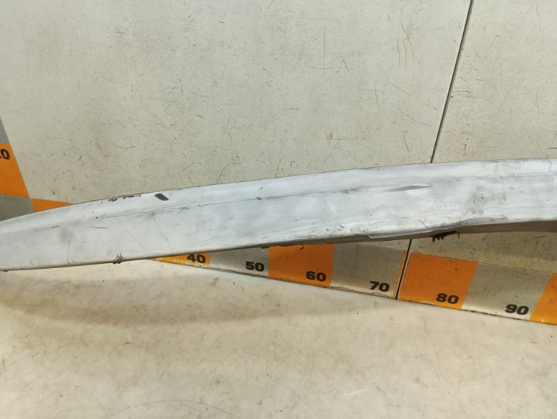 Накладка переднего крыла левого