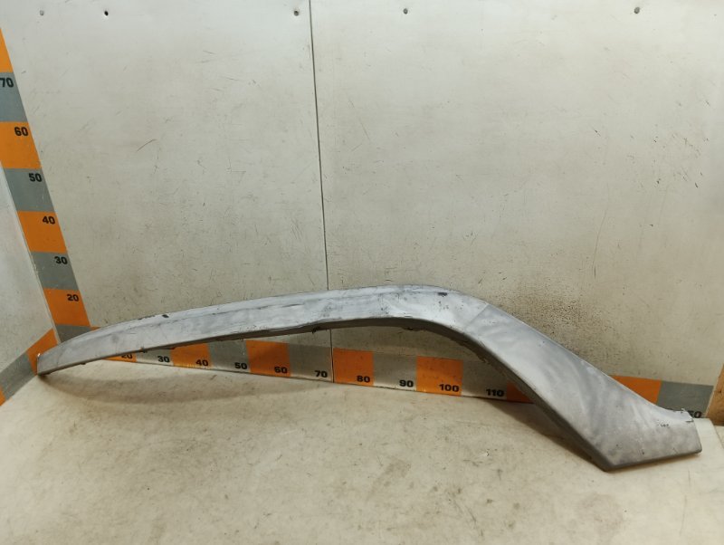 Накладка переднего крыла левого