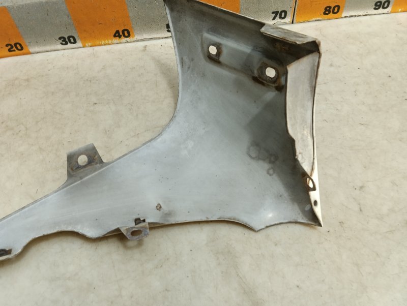 Накладка переднего крыла левого