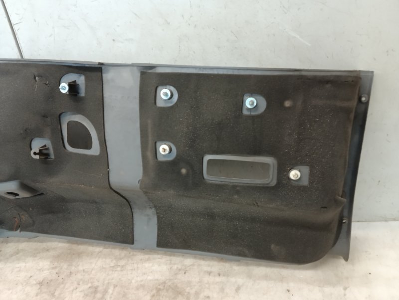 Обшивка багажника