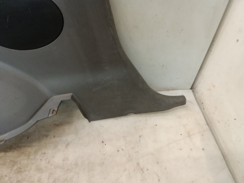 Обшивка багажника