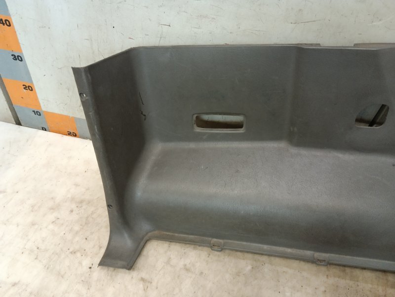 Обшивка багажника