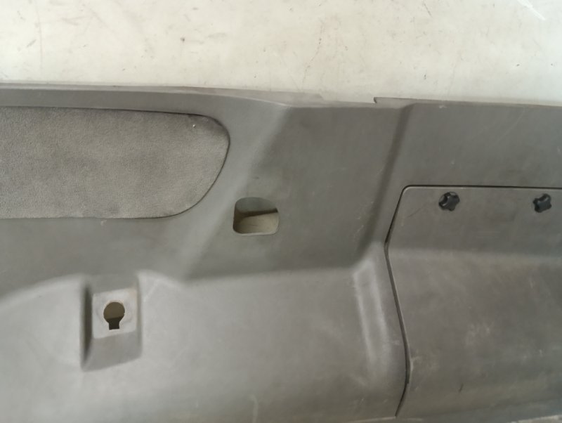 Обшивка багажника