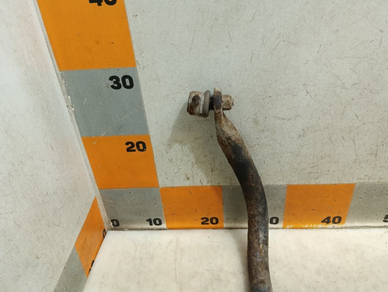 Стабилизатор передний