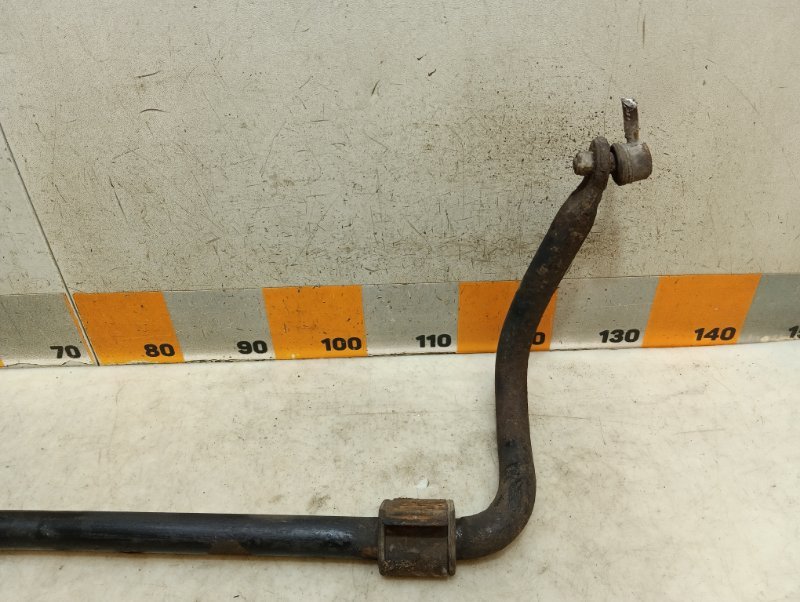 Стабилизатор передний