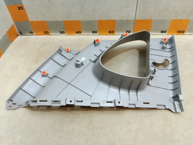 Обшивка багажника