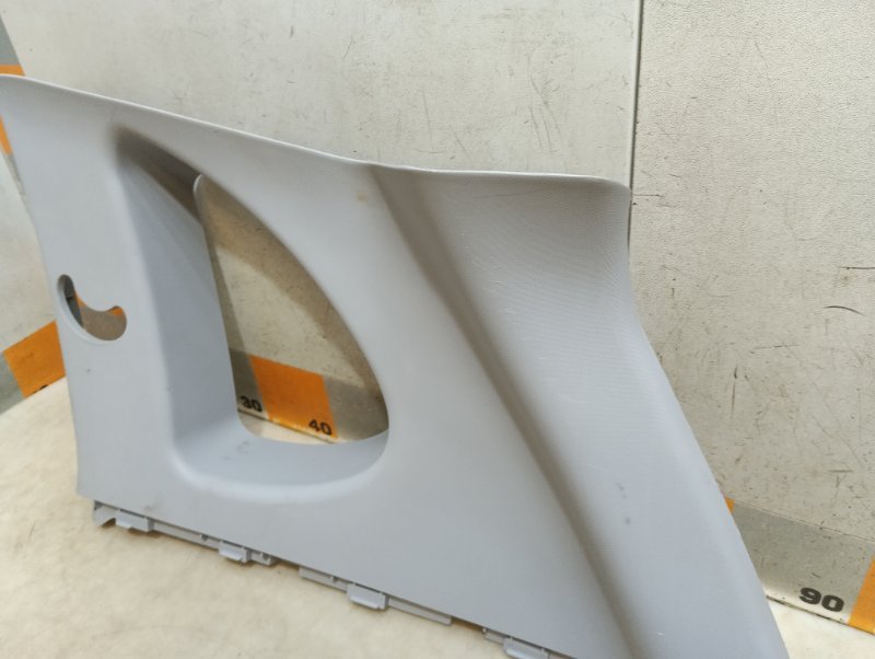 Обшивка багажника