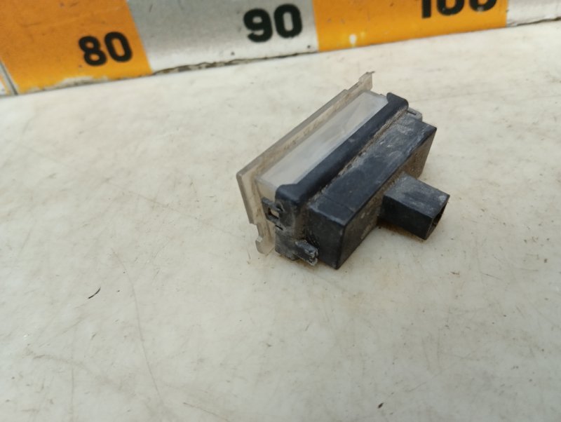 Фонарь подсветки номера