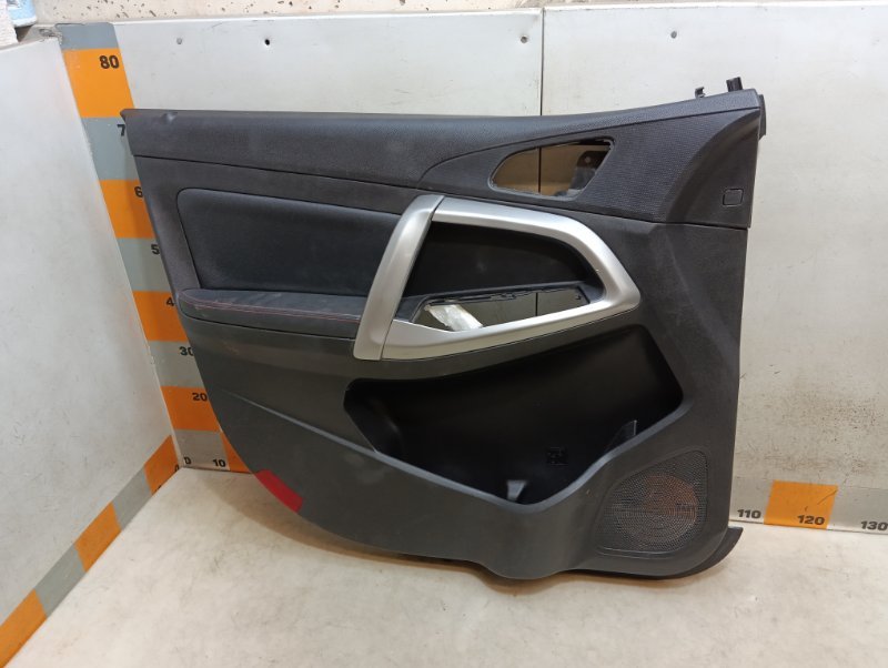 Обшивка двери