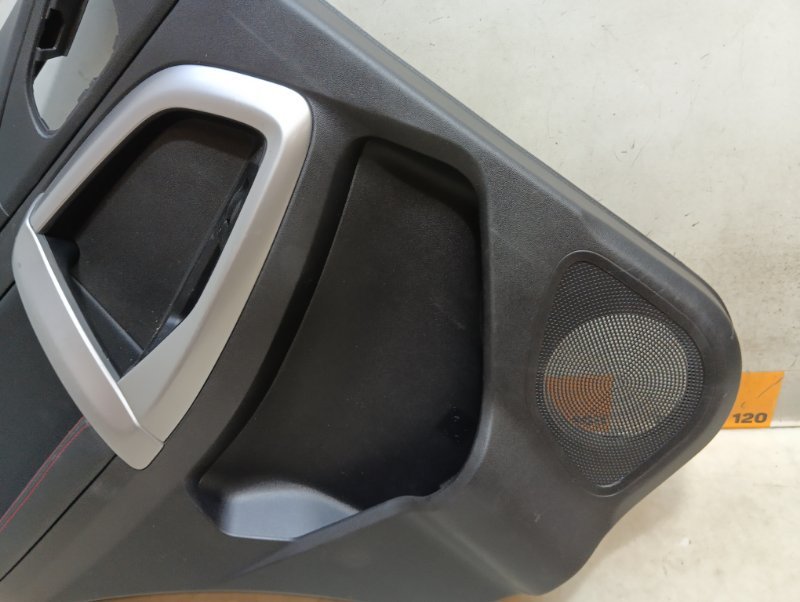 Обшивка двери