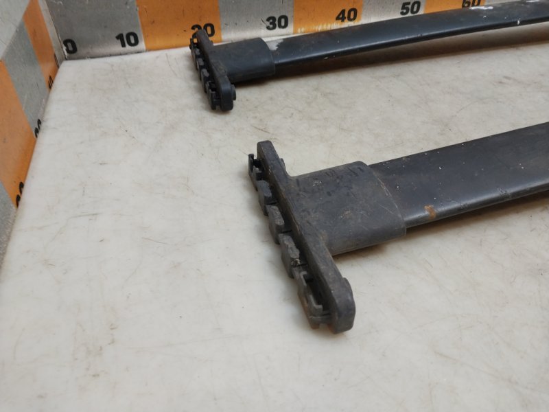 Рейлинги (релинг) к-кт (планки на крышу)