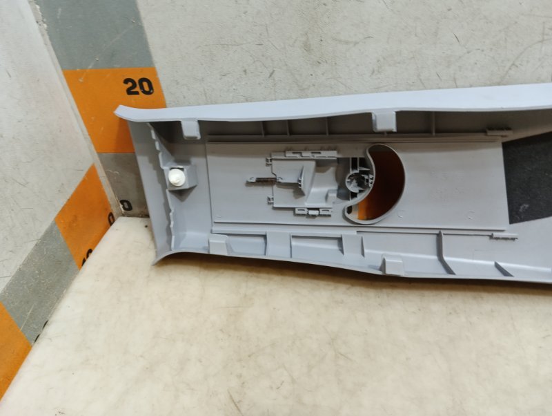 Обшивка стойки